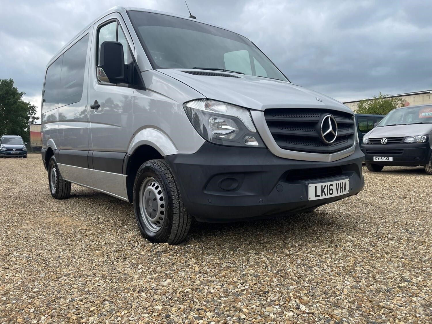 Mercedes-Benz Sprinter Listing Image