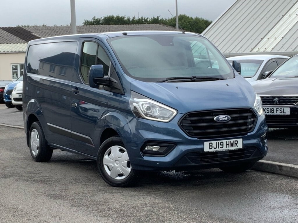 Ford Transit Custom Listing Image