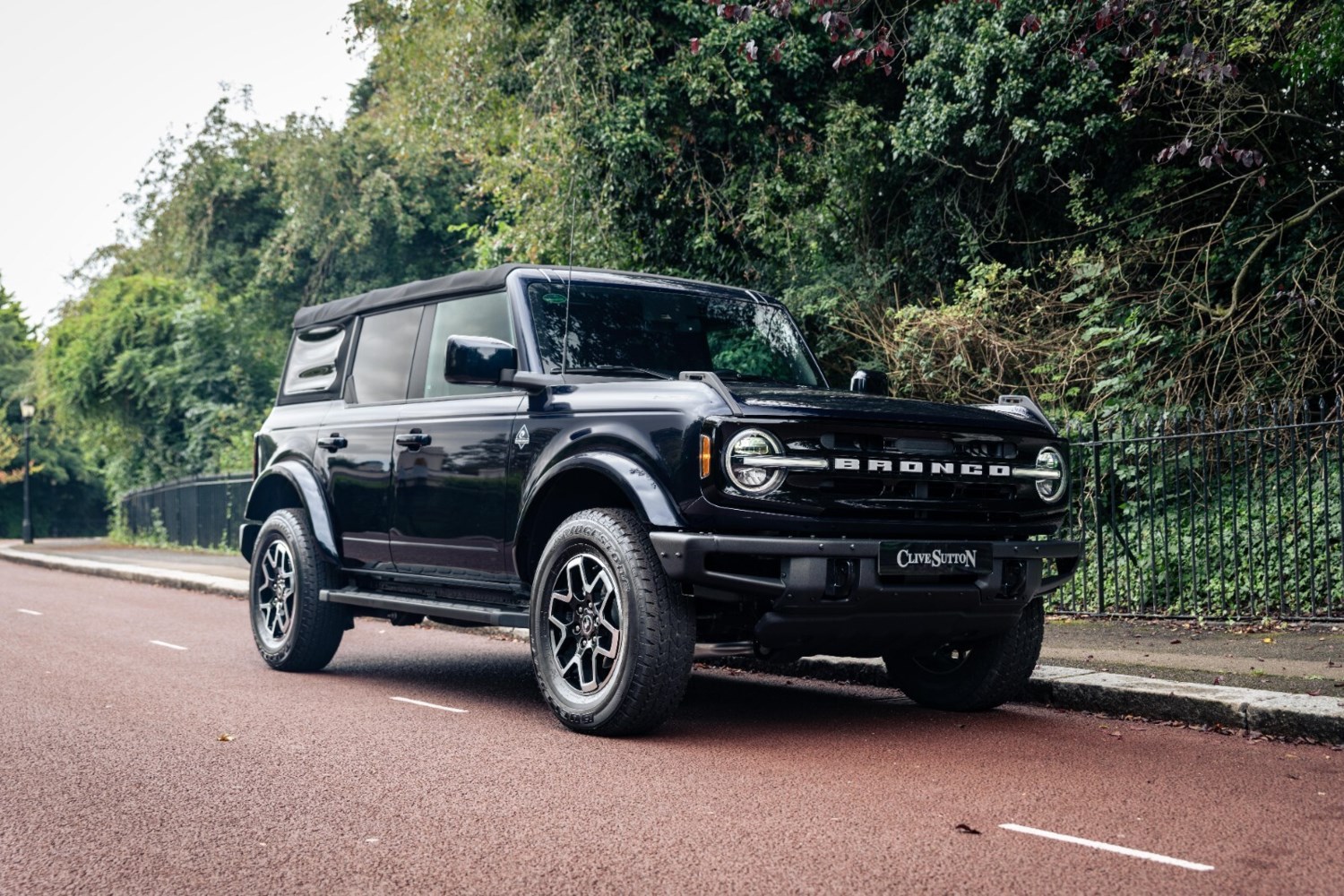 Ford Bronco Listing Image