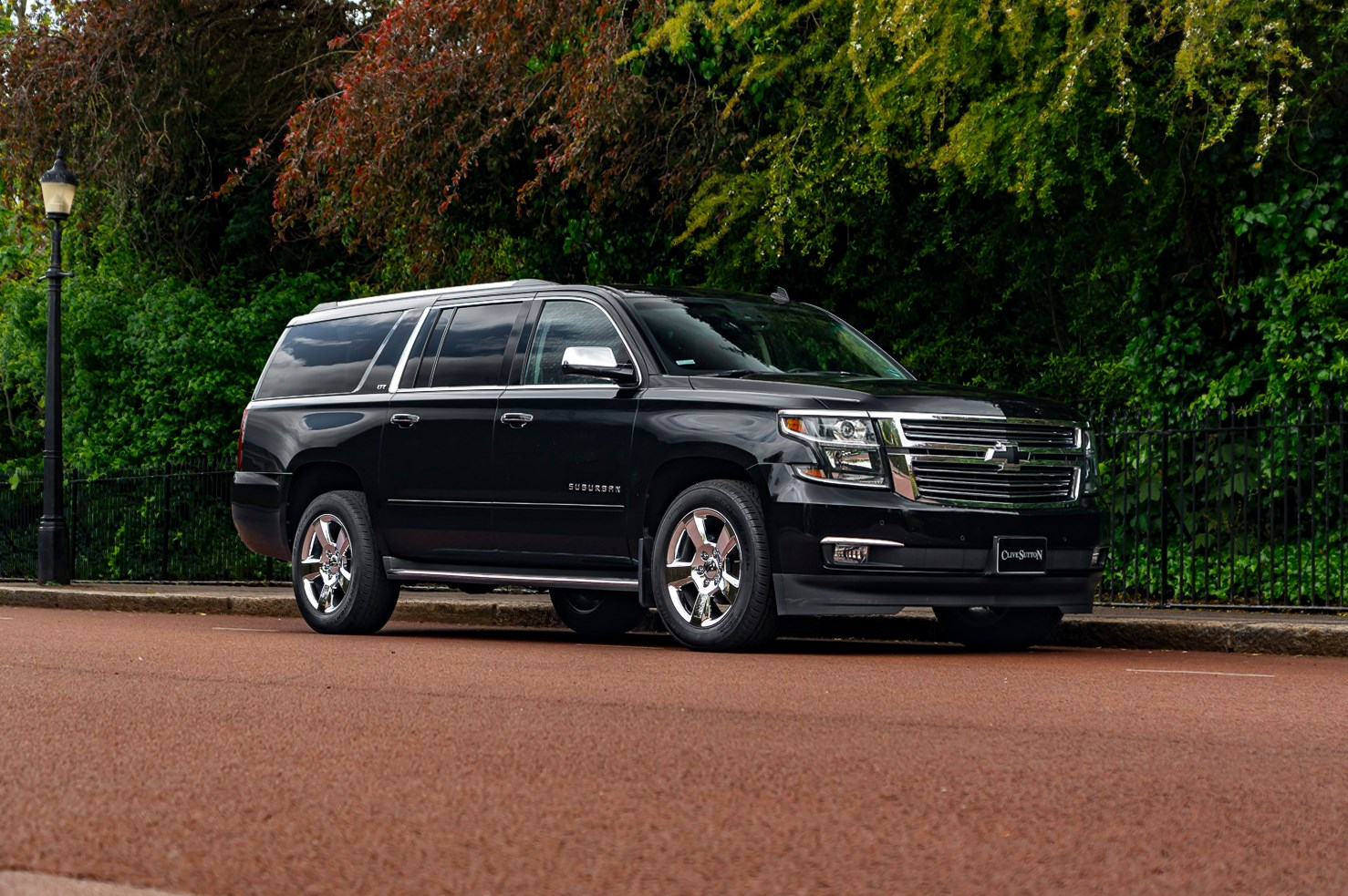 Chevrolet Suburban Listing Image