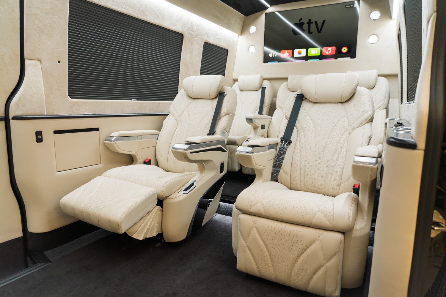 Mercedes-Benz Sprinter Listing Image