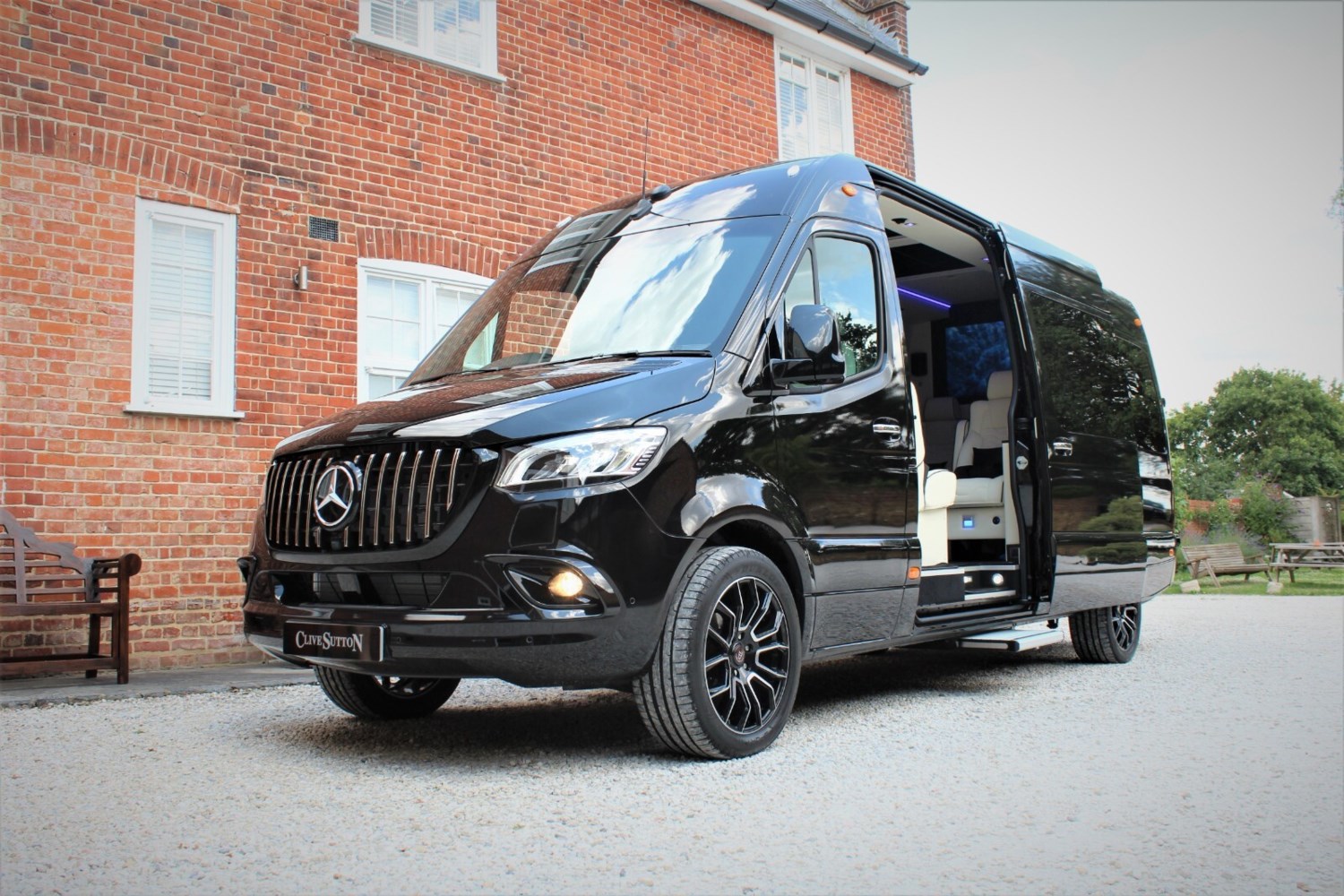 Mercedes-Benz Sprinter Listing Image