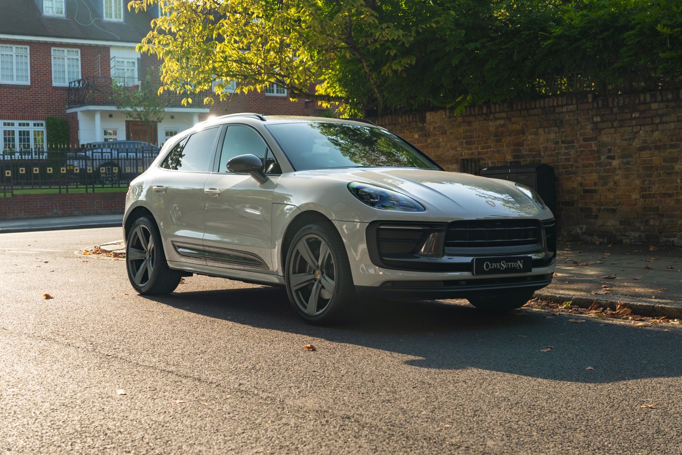 Porsche Macan Listing Image