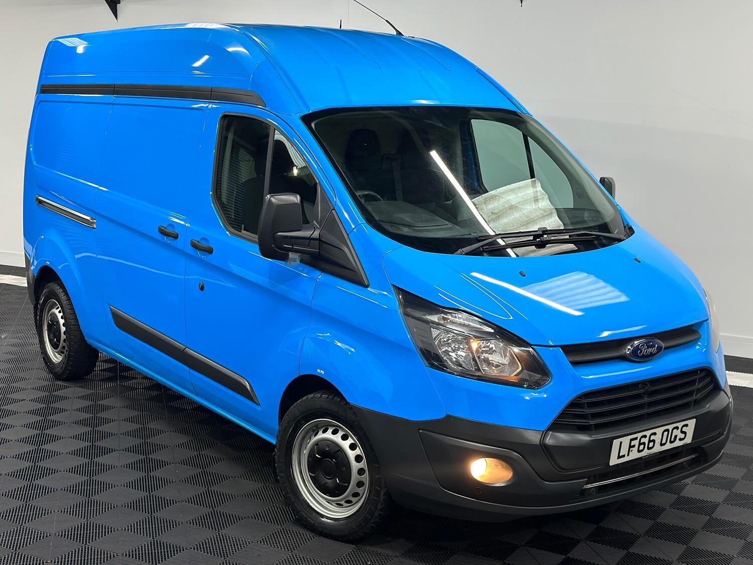 Ford Transit Custom Listing Image