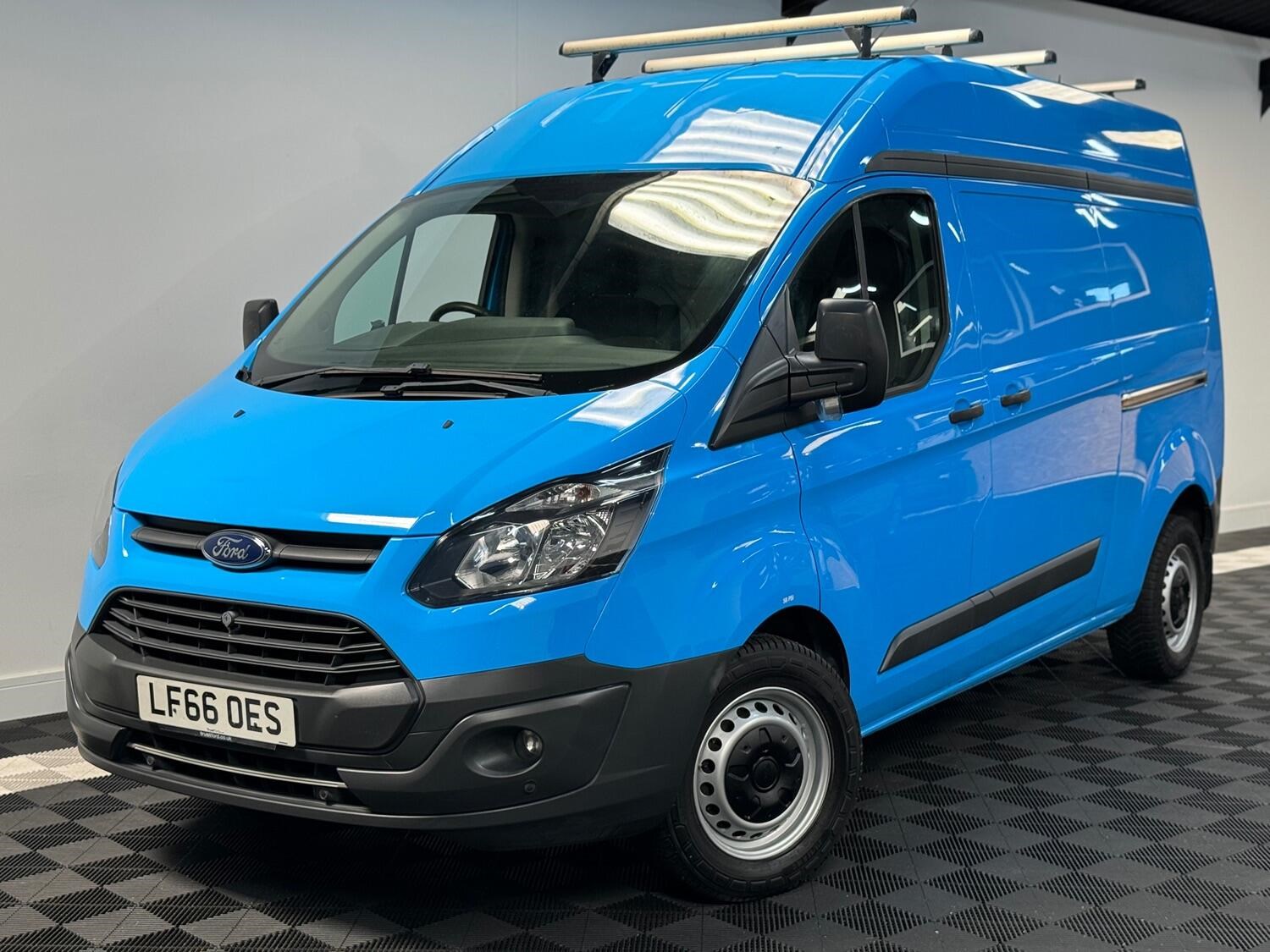 Ford Transit Custom Listing Image