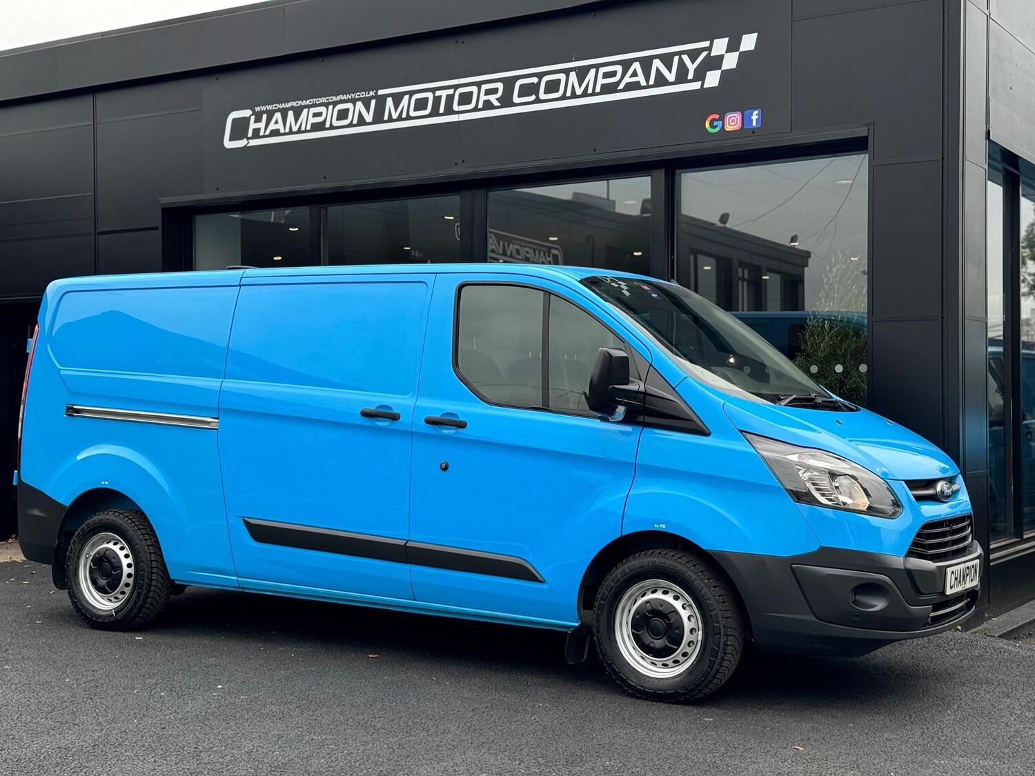 Ford Transit Custom Listing Image