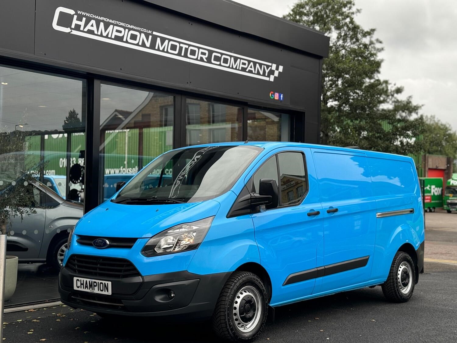 Ford Transit Custom Listing Image