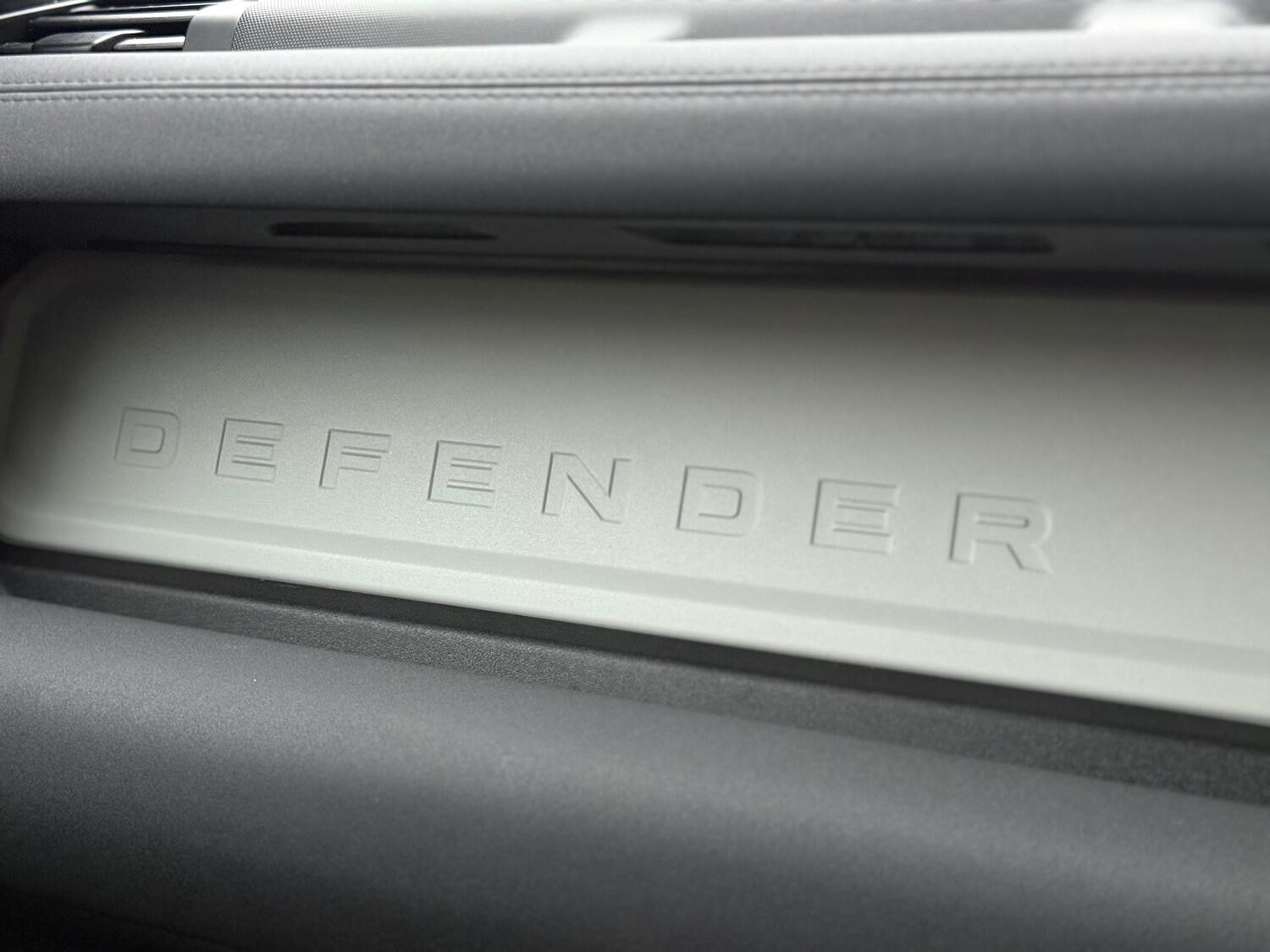 Land Rover Defender Listing Image