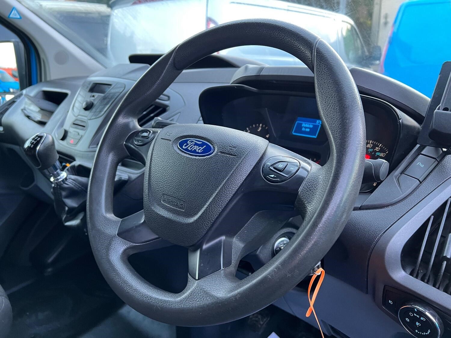 Ford Transit Custom Listing Image