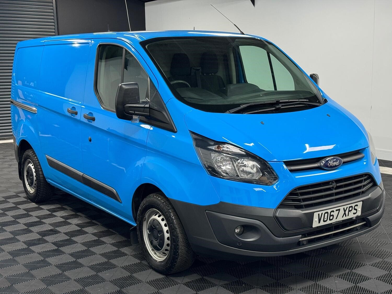 Ford Transit Custom Listing Image