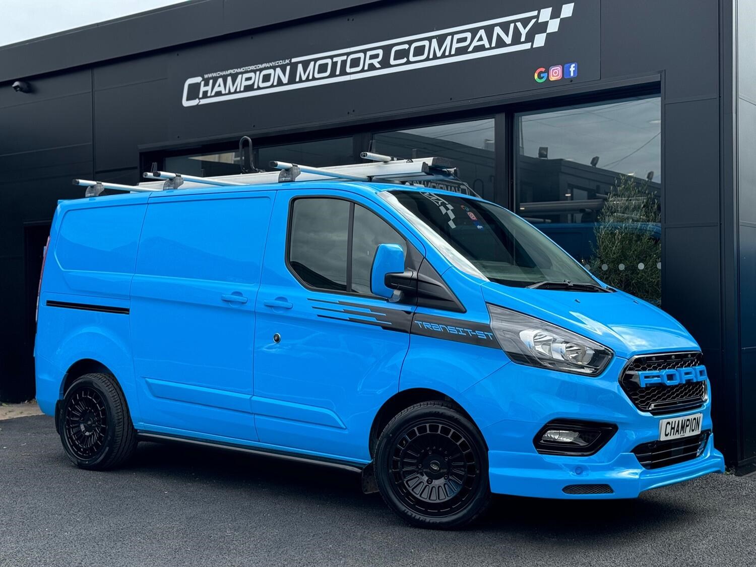 Ford Transit Custom Listing Image