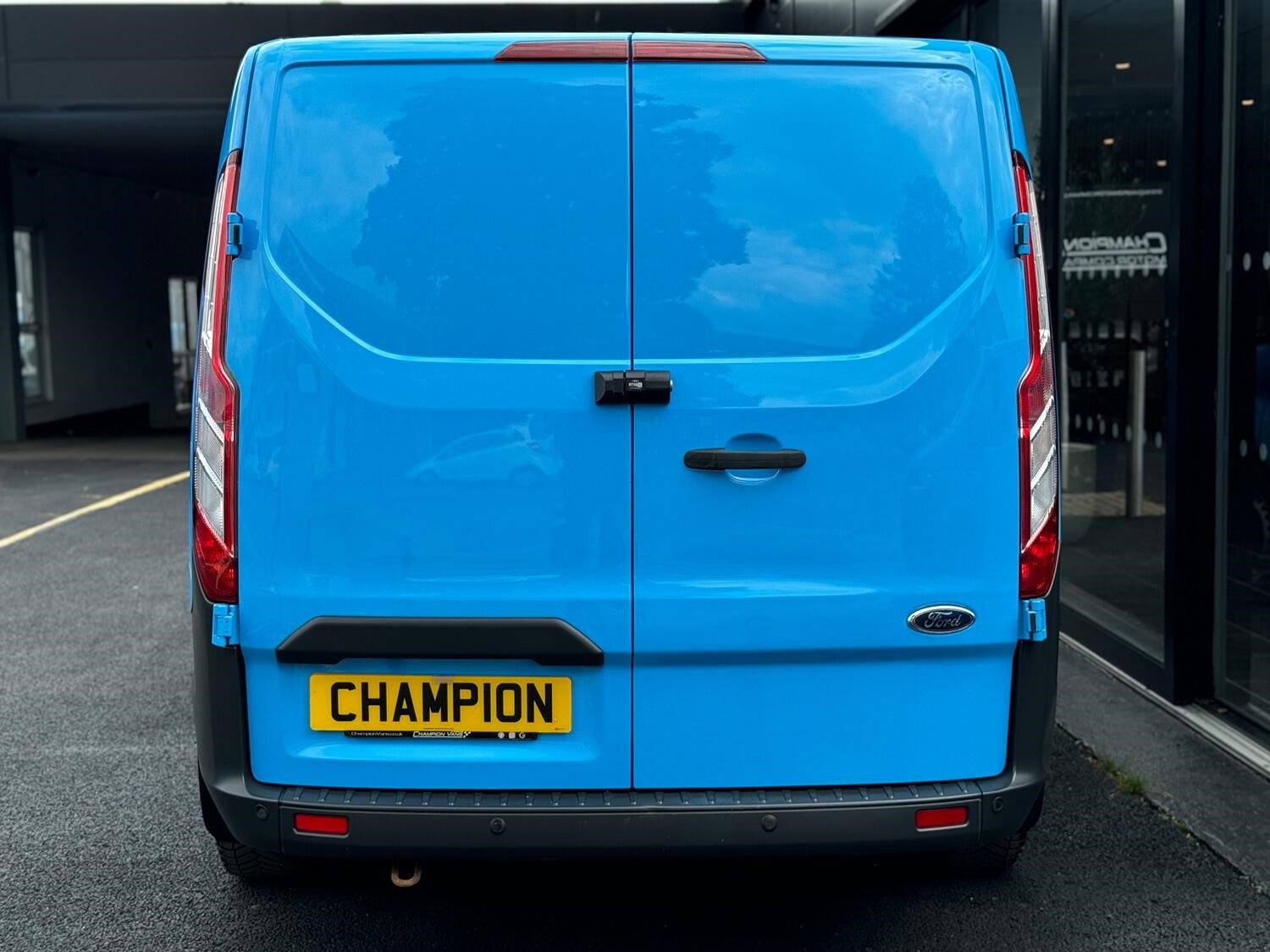 Ford Transit Custom Listing Image