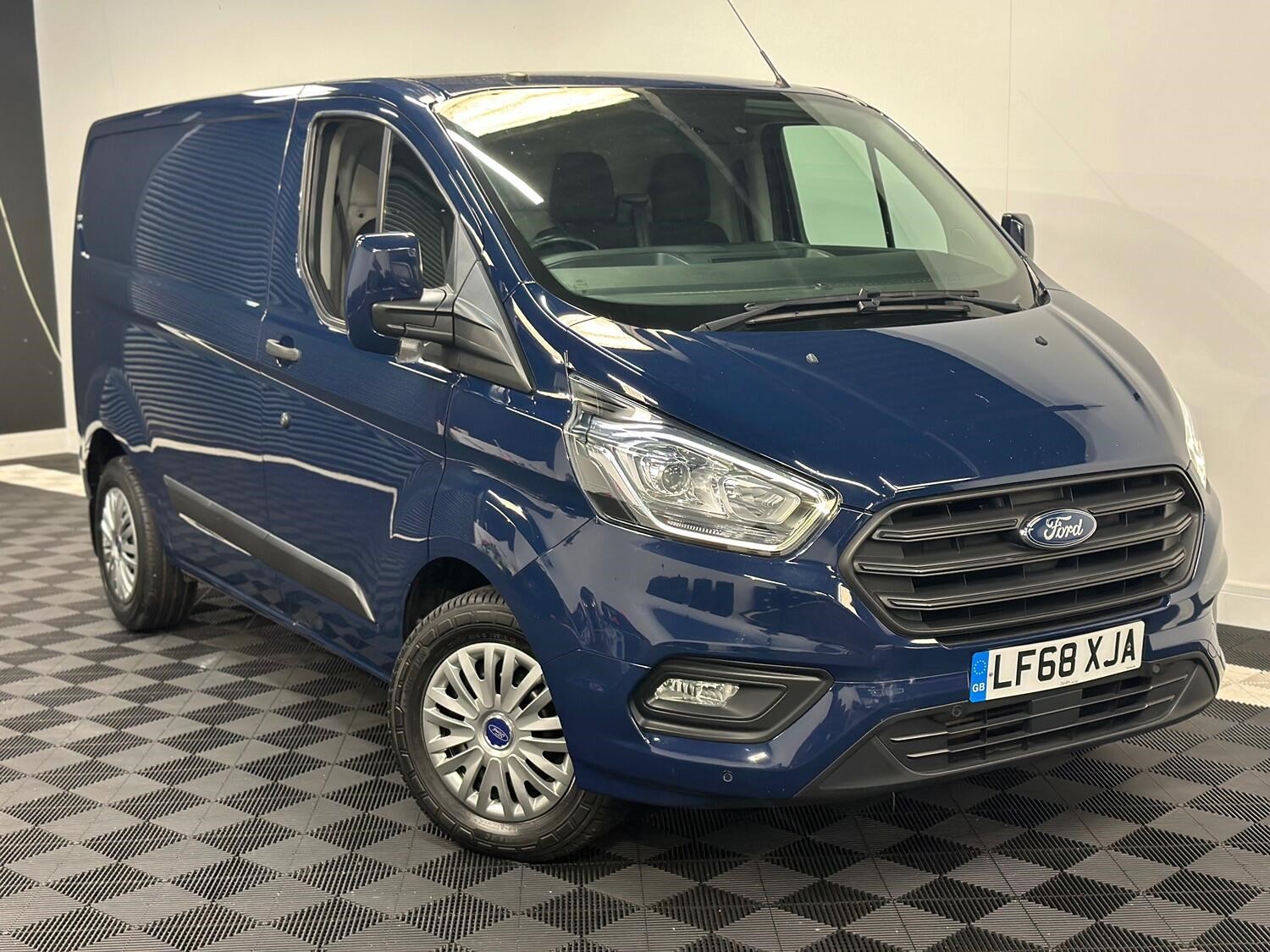 Ford Transit Custom Listing Image