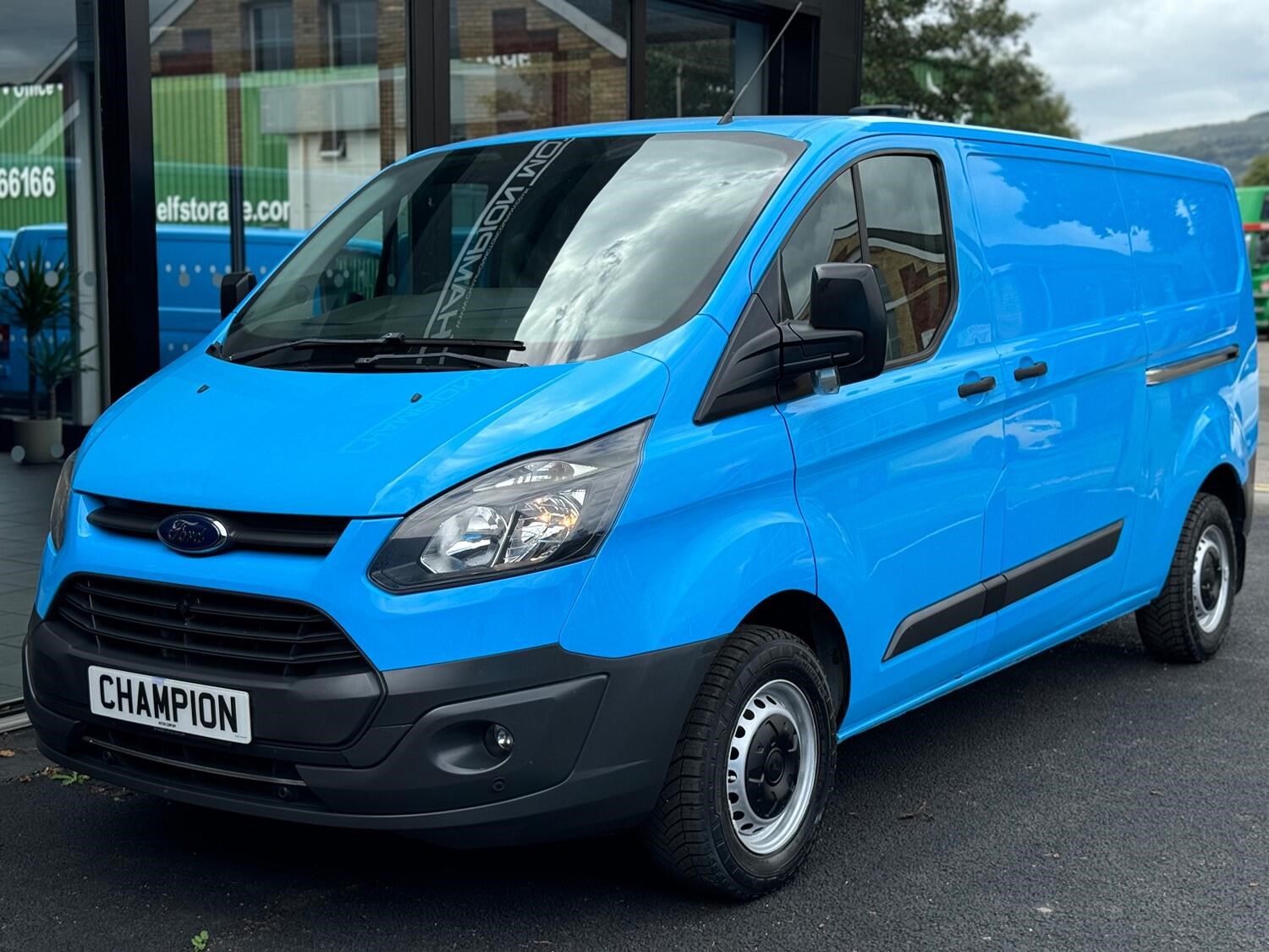 Ford Transit Custom Listing Image