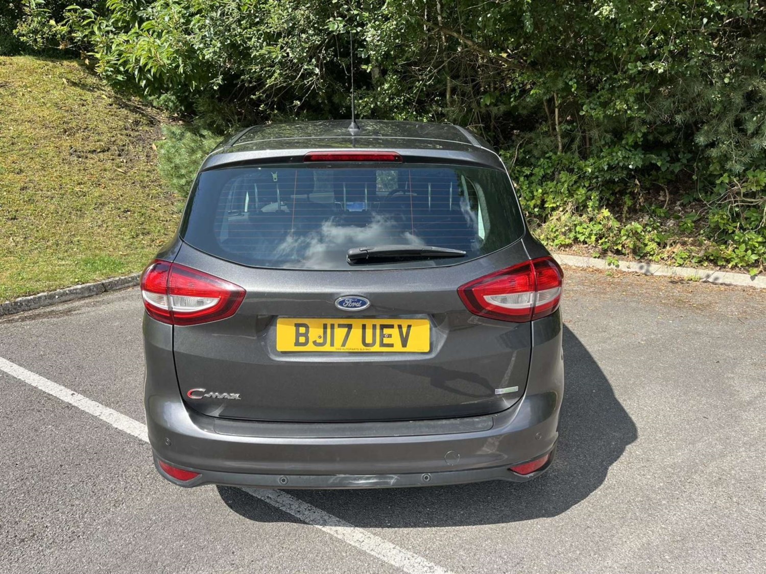 Ford C-Max Listing Image