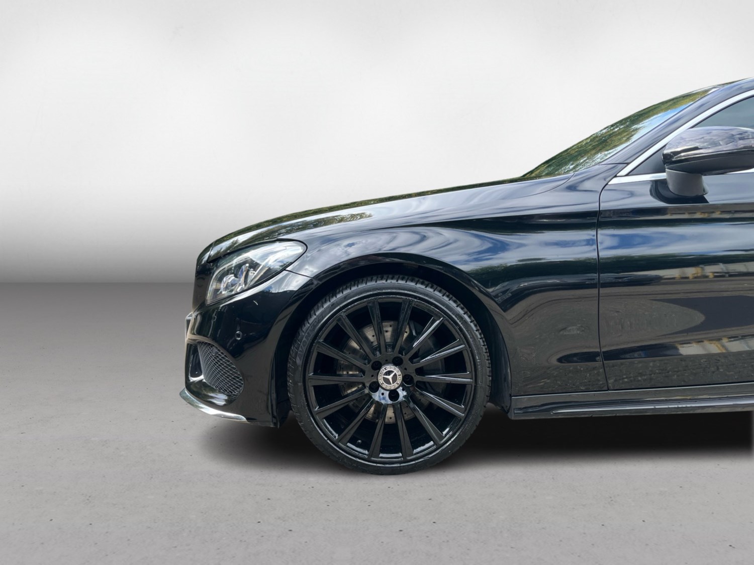 Mercedes-Benz C-Class Listing Image