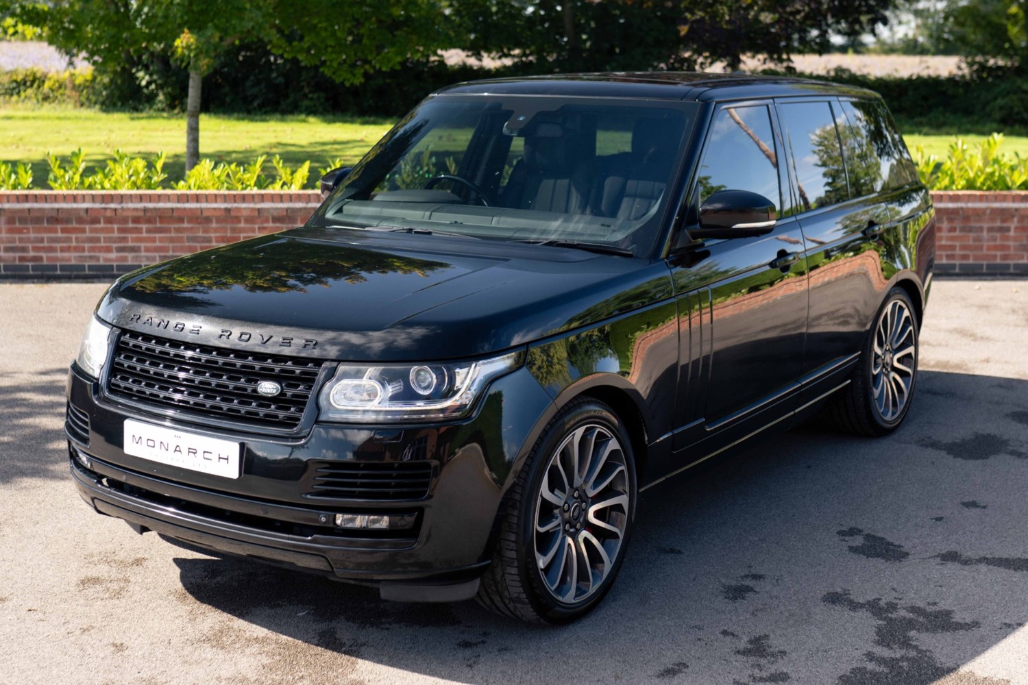 Land Rover Range Rover Listing Image