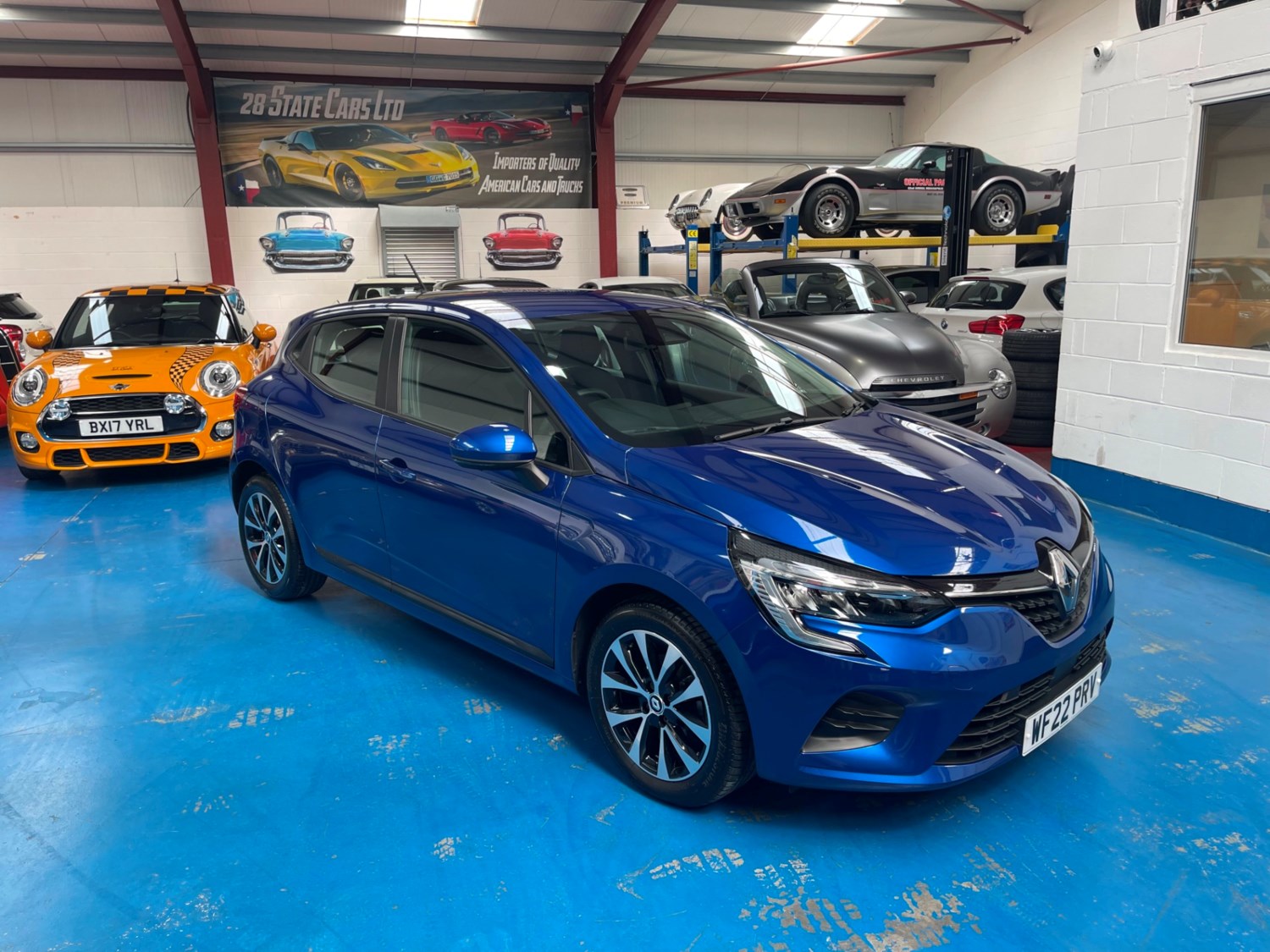 Renault Clio Listing Image