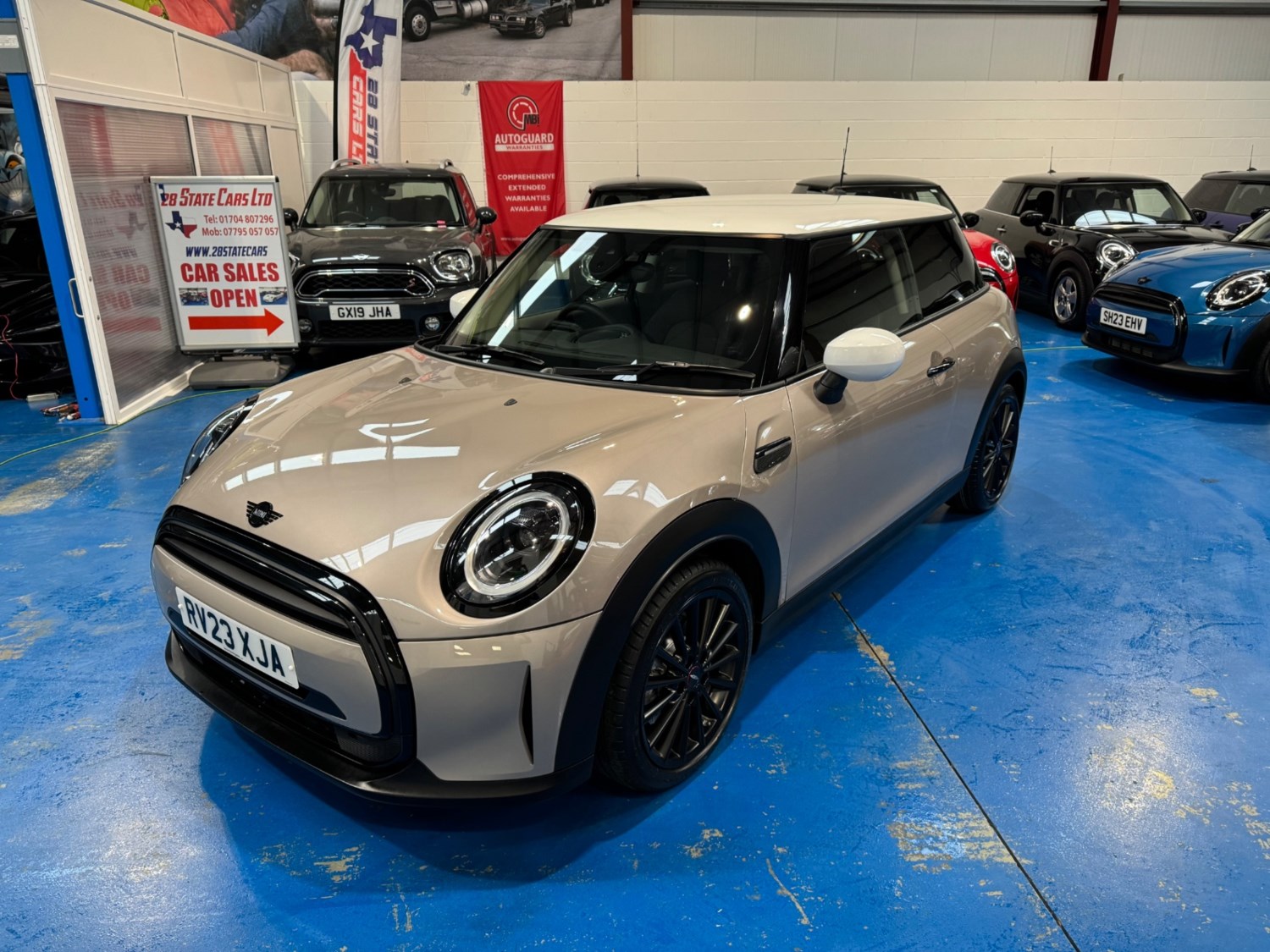 MINI Hatch Listing Image