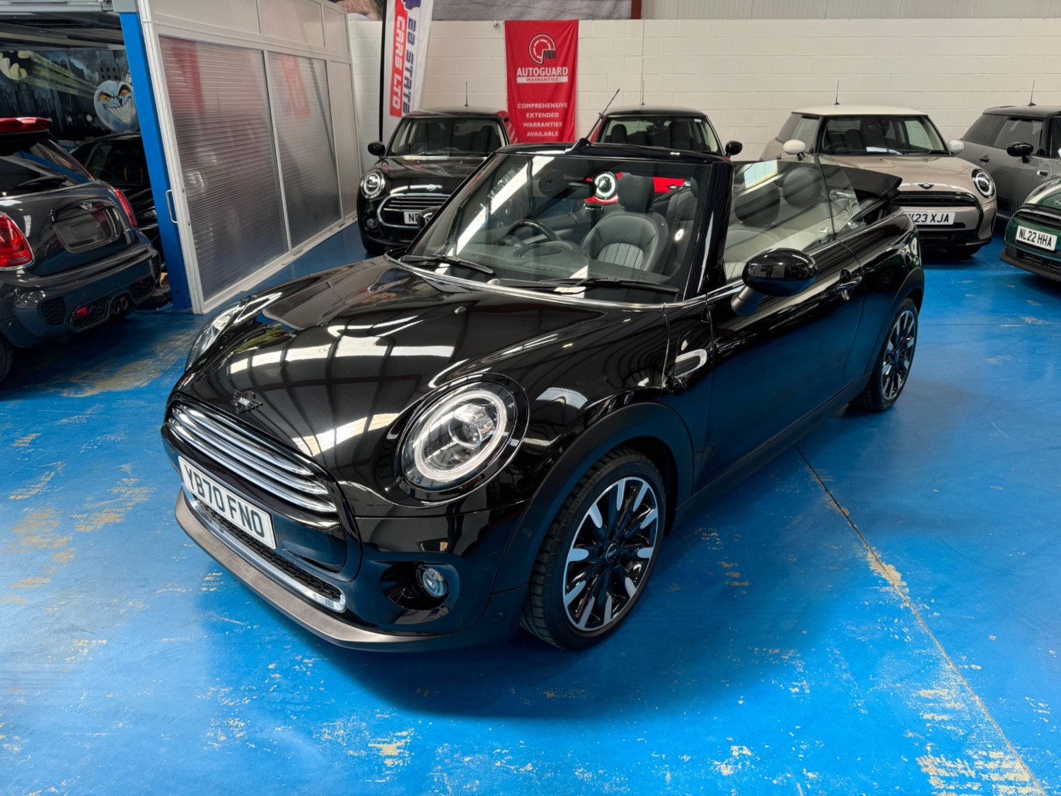 MINI Convertible Listing Image