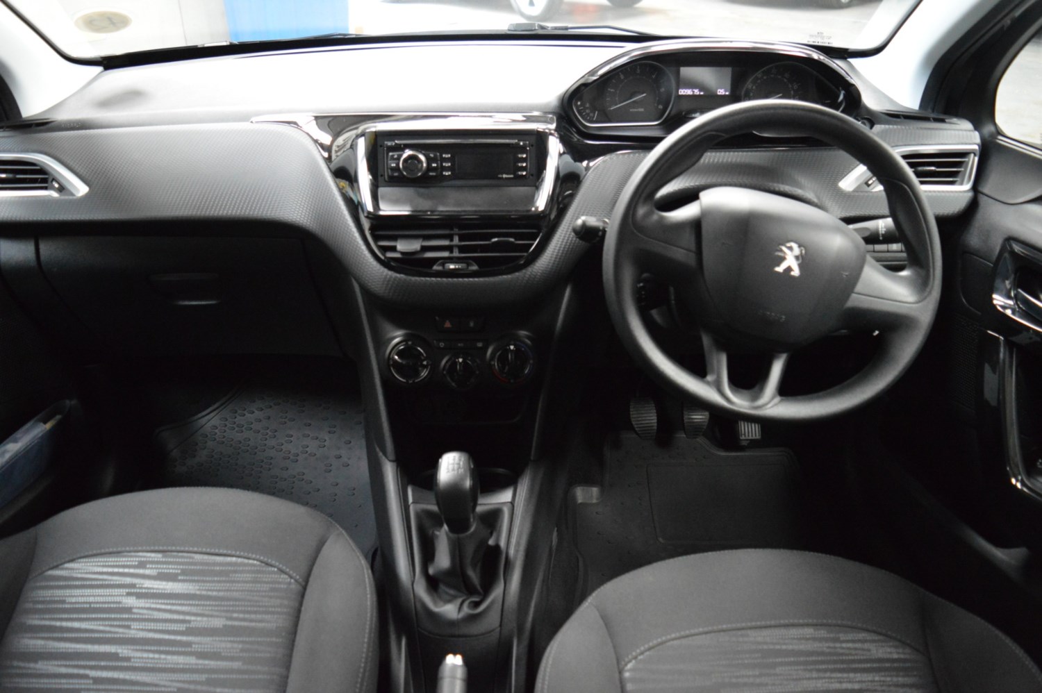 Peugeot 208 Listing Image