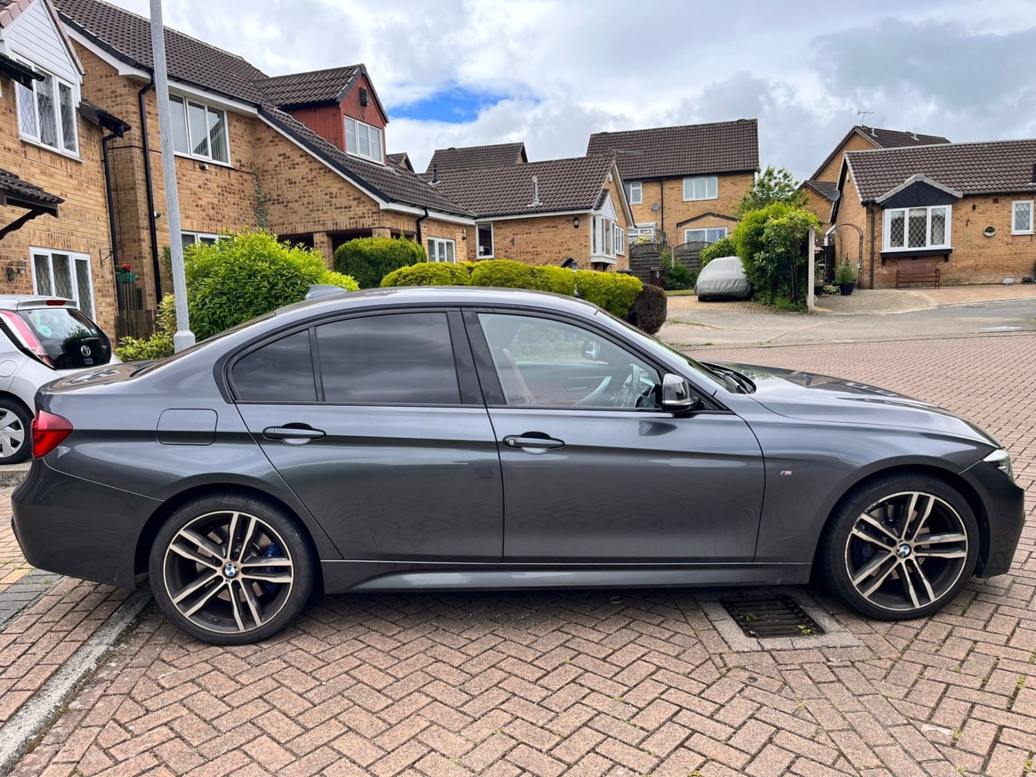 BMW 3 Series Listing Image