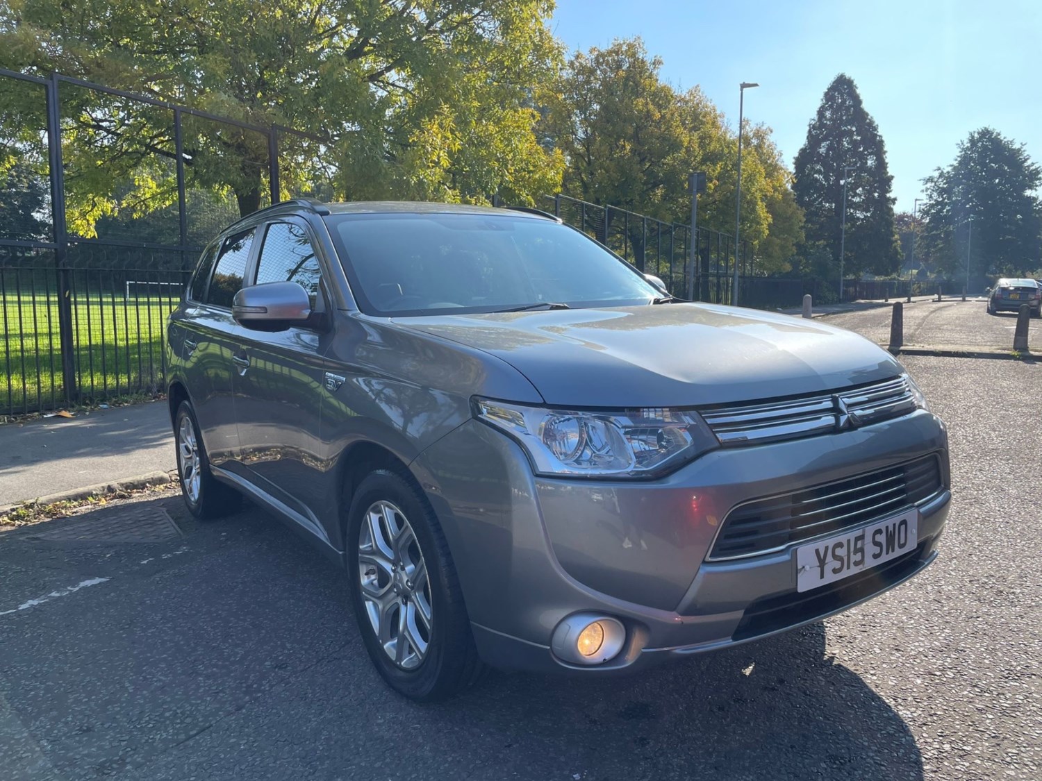 Mitsubishi Outlander Listing Image