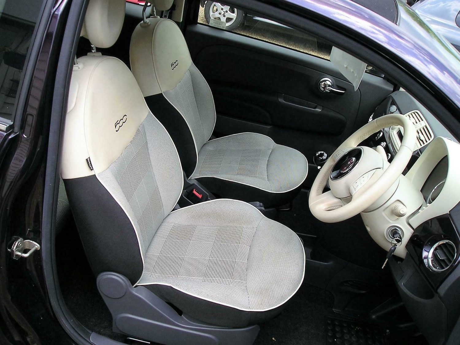 Fiat 500C Listing Image