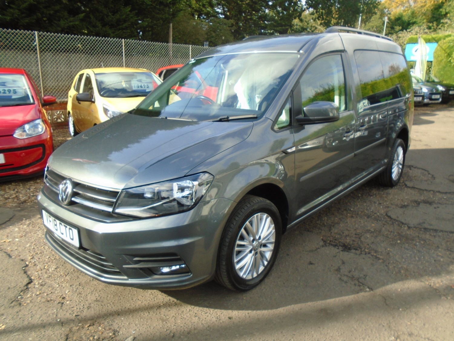 Volkswagen CADDY MAXI LIFE Listing Image