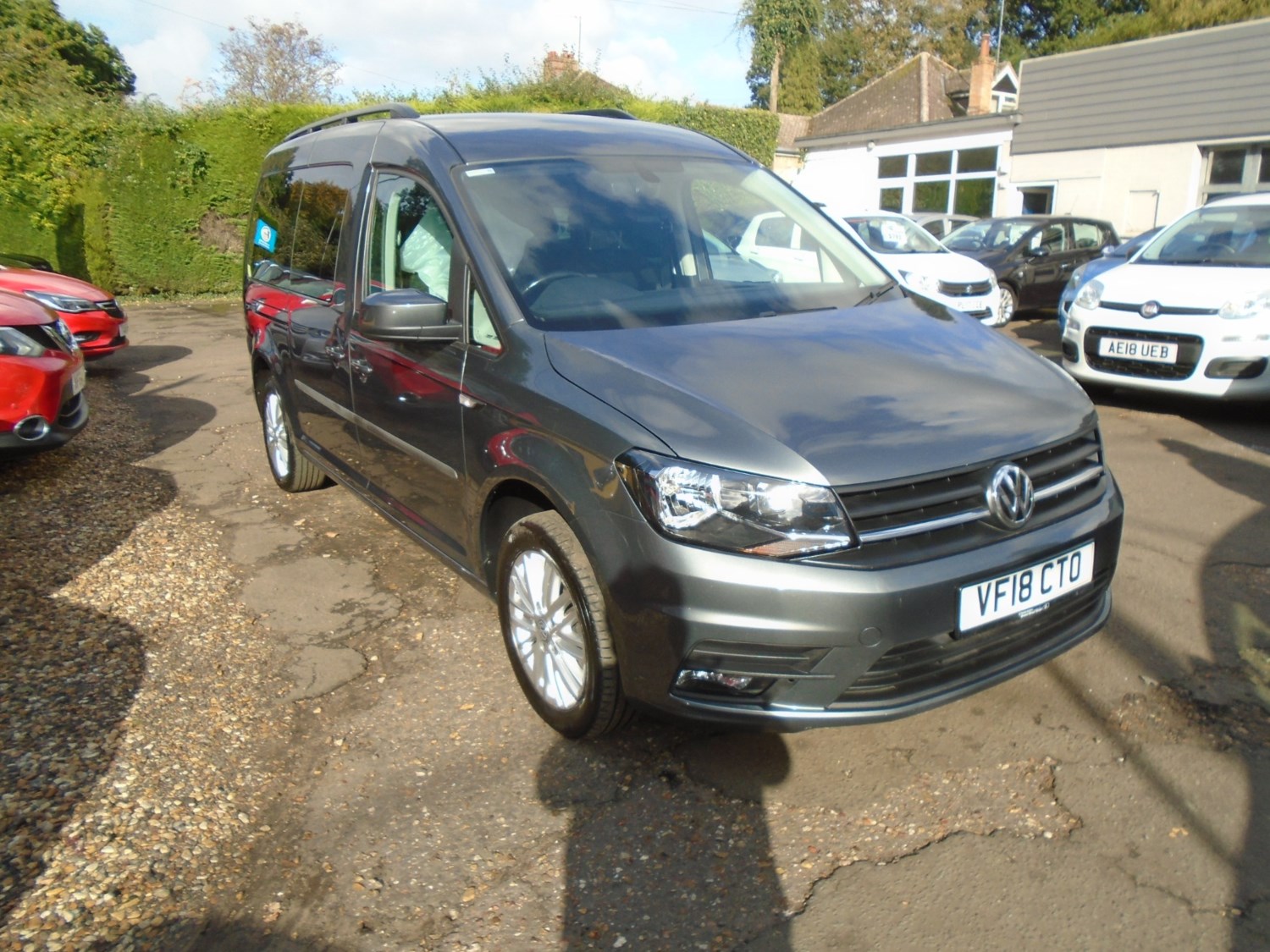 Volkswagen CADDY MAXI LIFE Listing Image