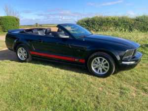 Ford MUSTANG AUTO S197 Doors 