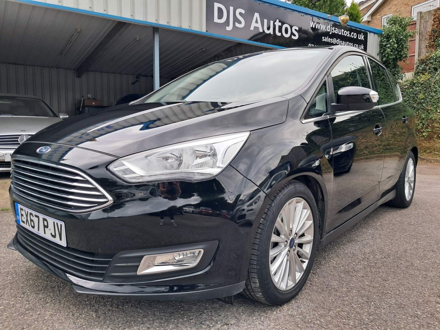 Ford C-Max Listing Image