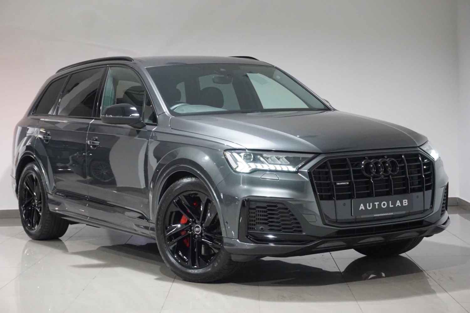 Audi Q7 Listing Image