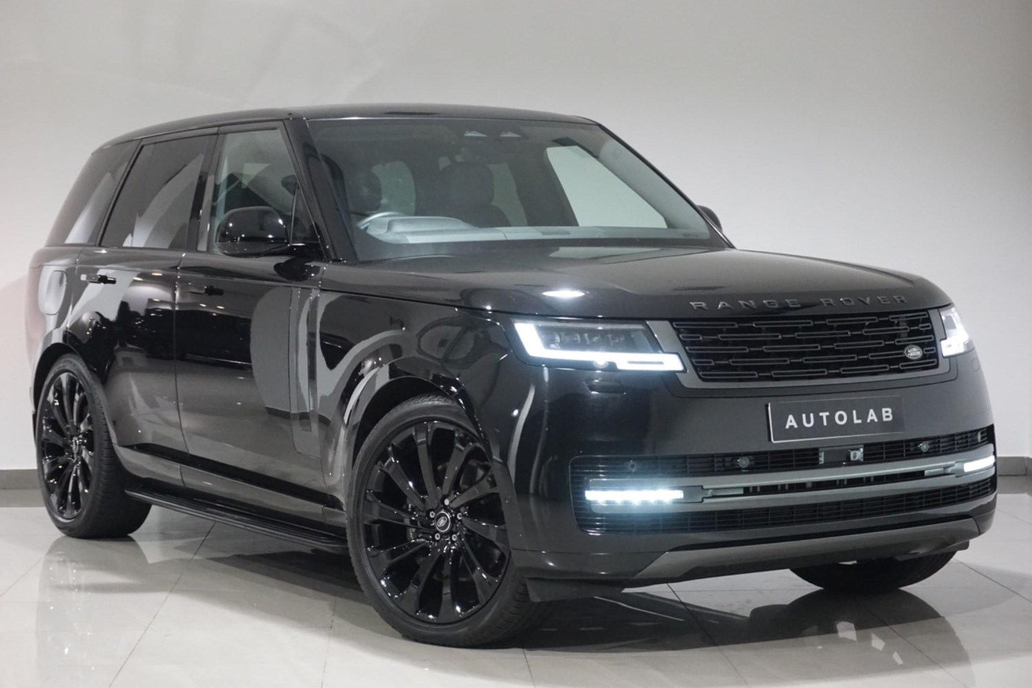 Land Rover Range Rover Listing Image