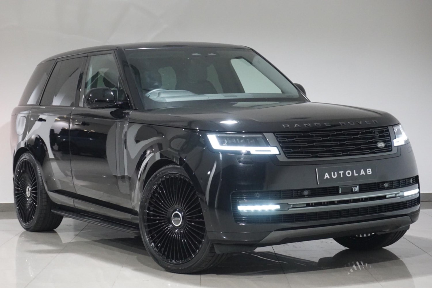 Land Rover Range Rover Listing Image