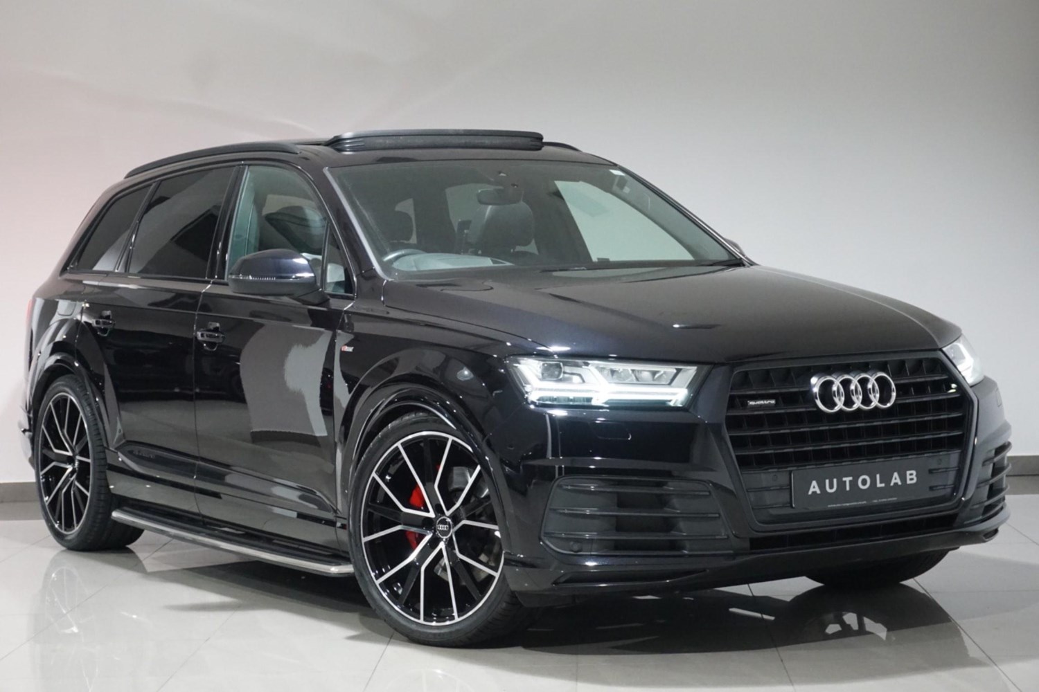 Audi Q7 Listing Image