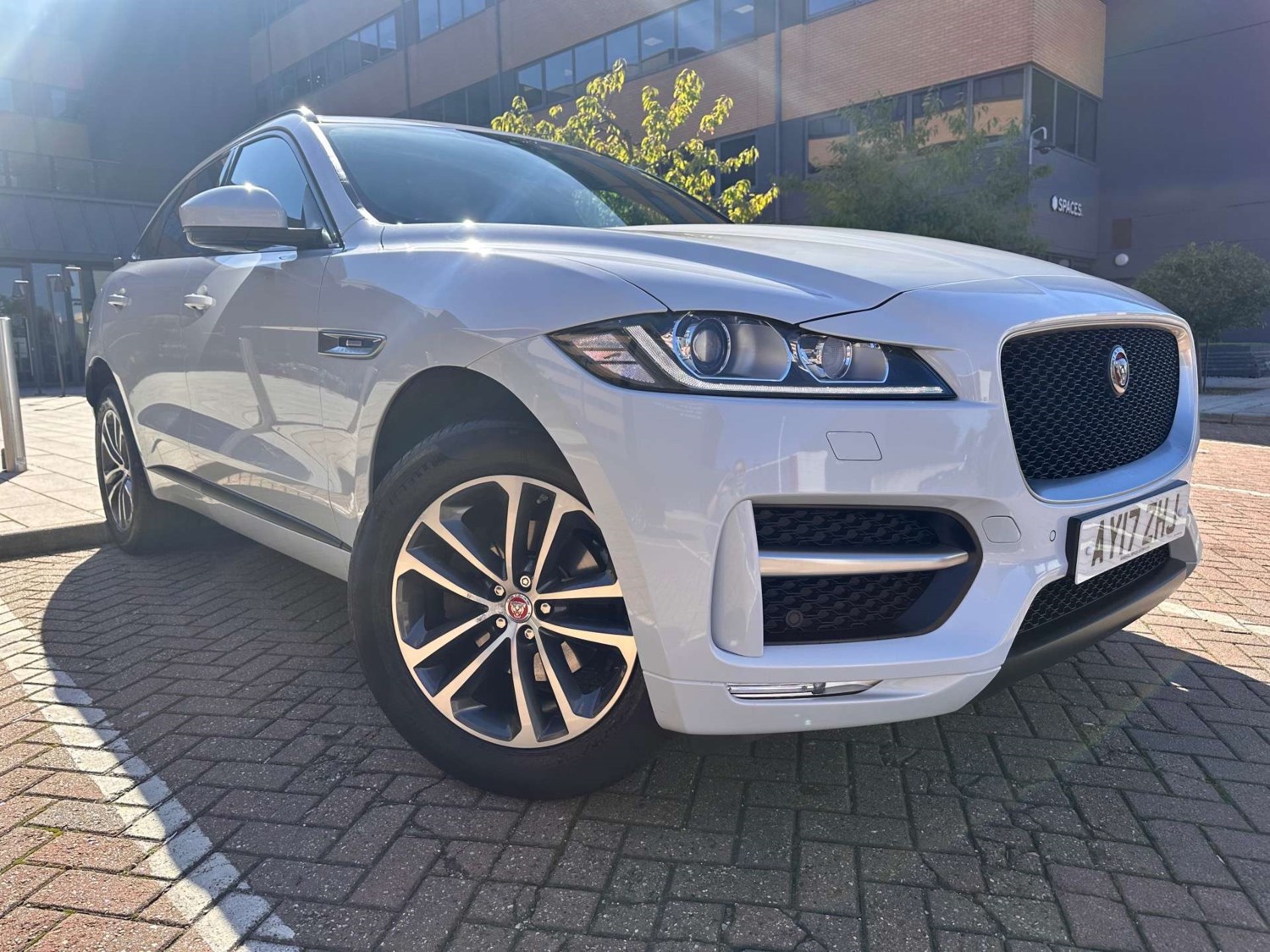 Jaguar F-PACE Listing Image