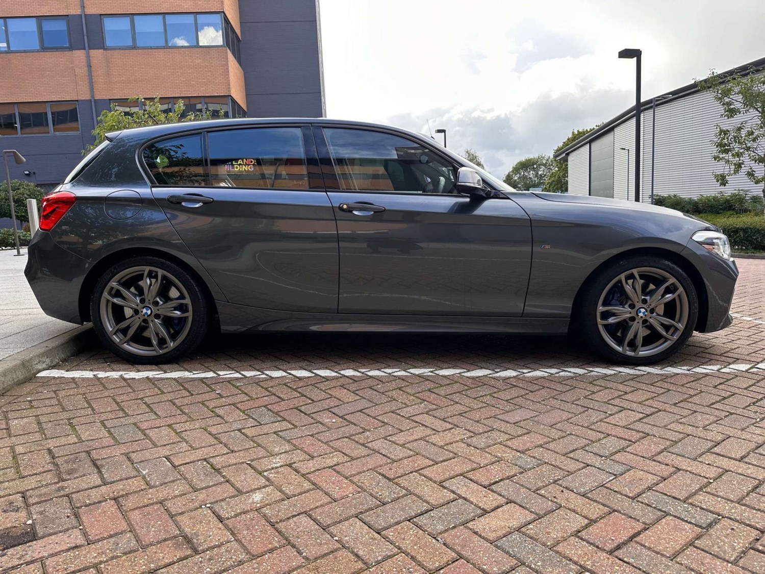 BMW 1 Series Listing Image