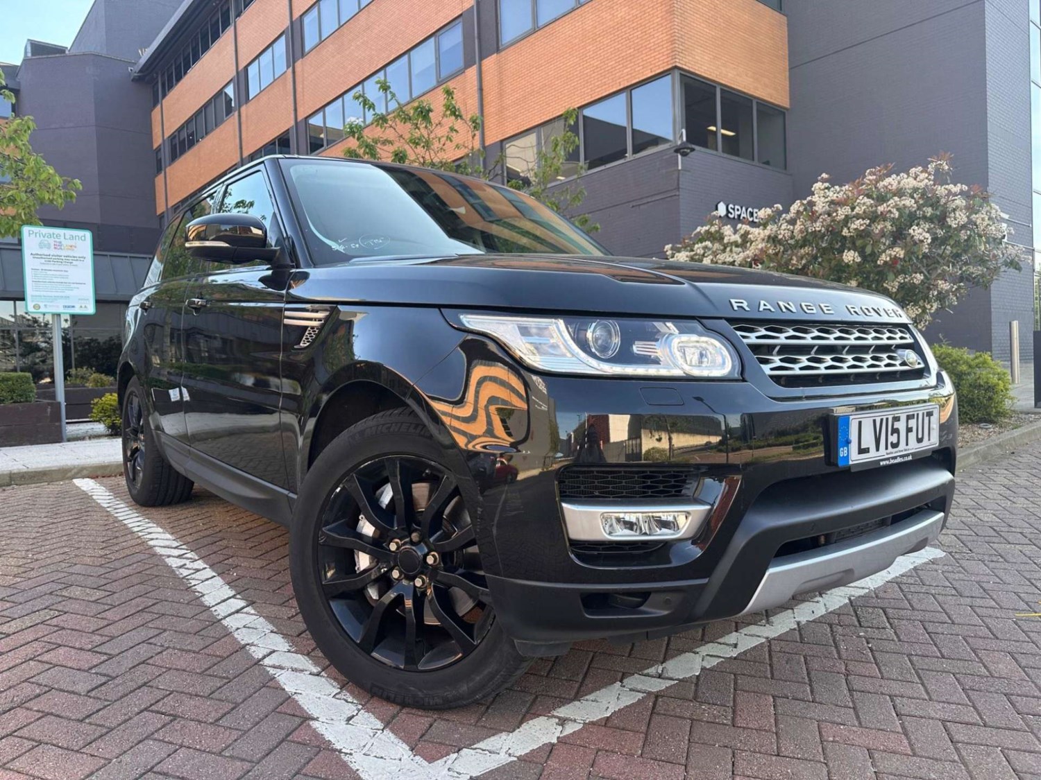 Land Rover Range Rover Sport Listing Image