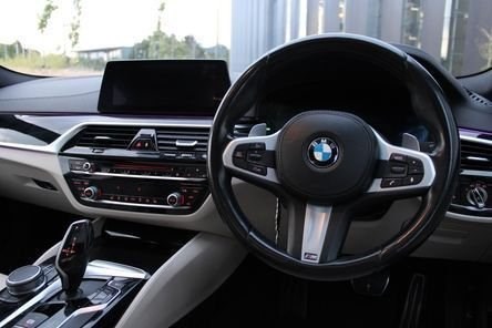 BMW 5 Series Listing Image