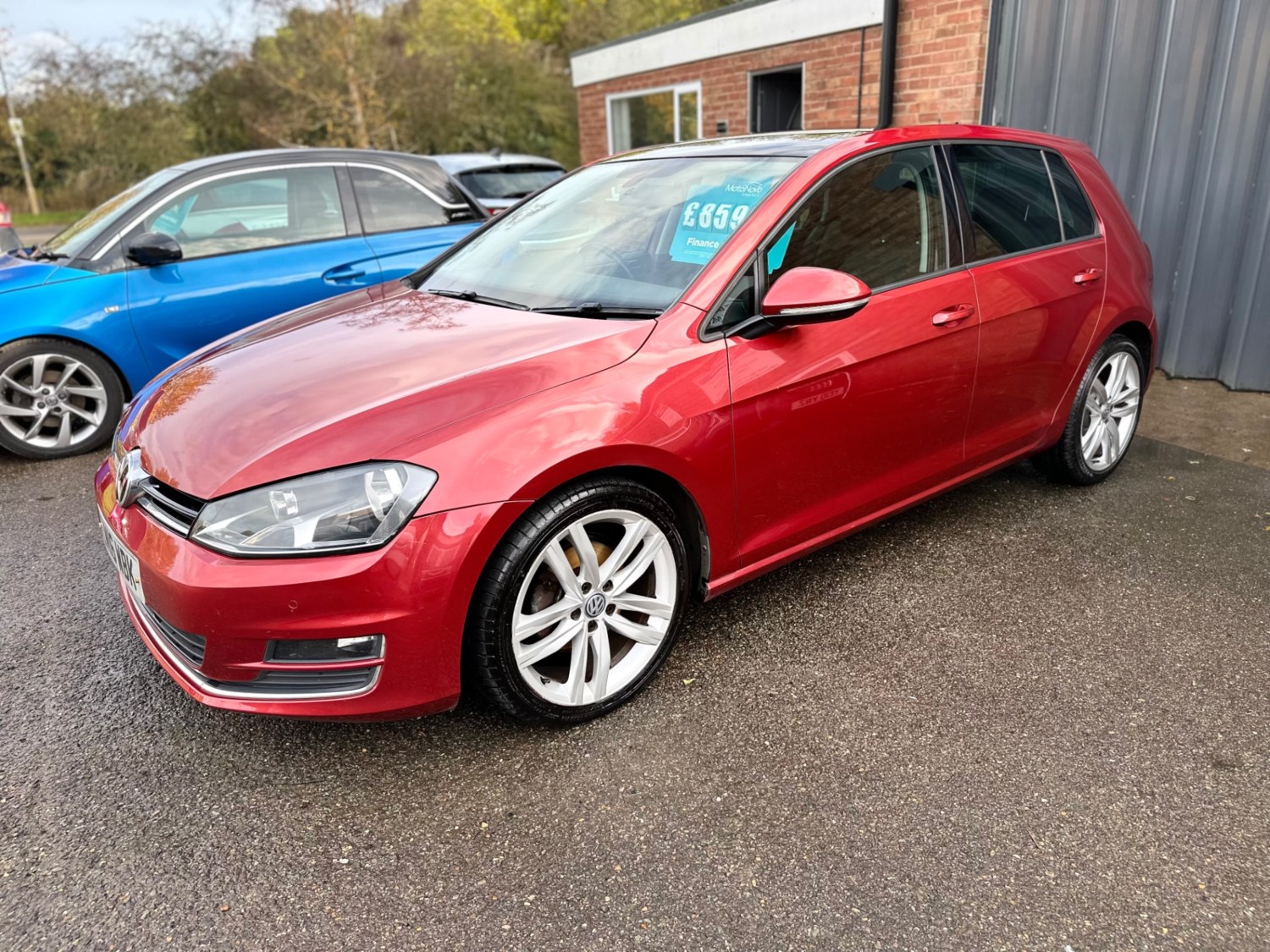 Volkswagen Golf Listing Image