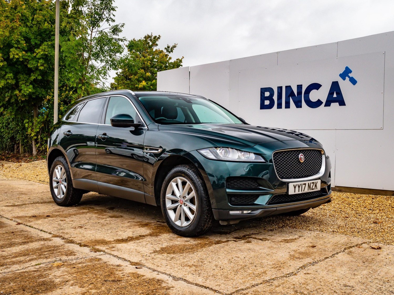 Jaguar F-PACE Listing Image