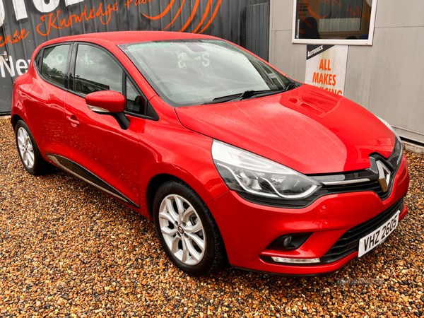 Renault Clio Listing Image