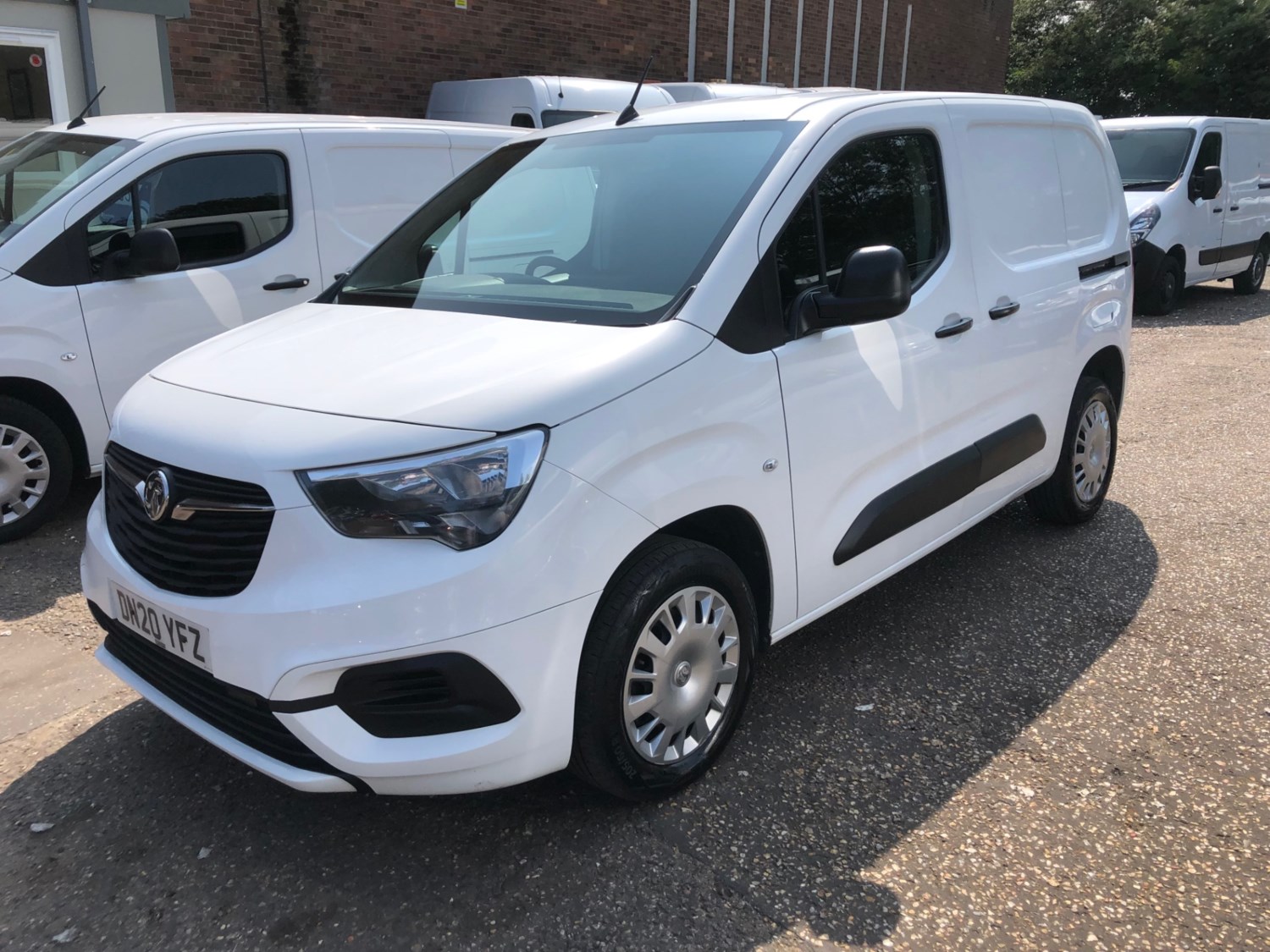 Vauxhall Combo Listing Image