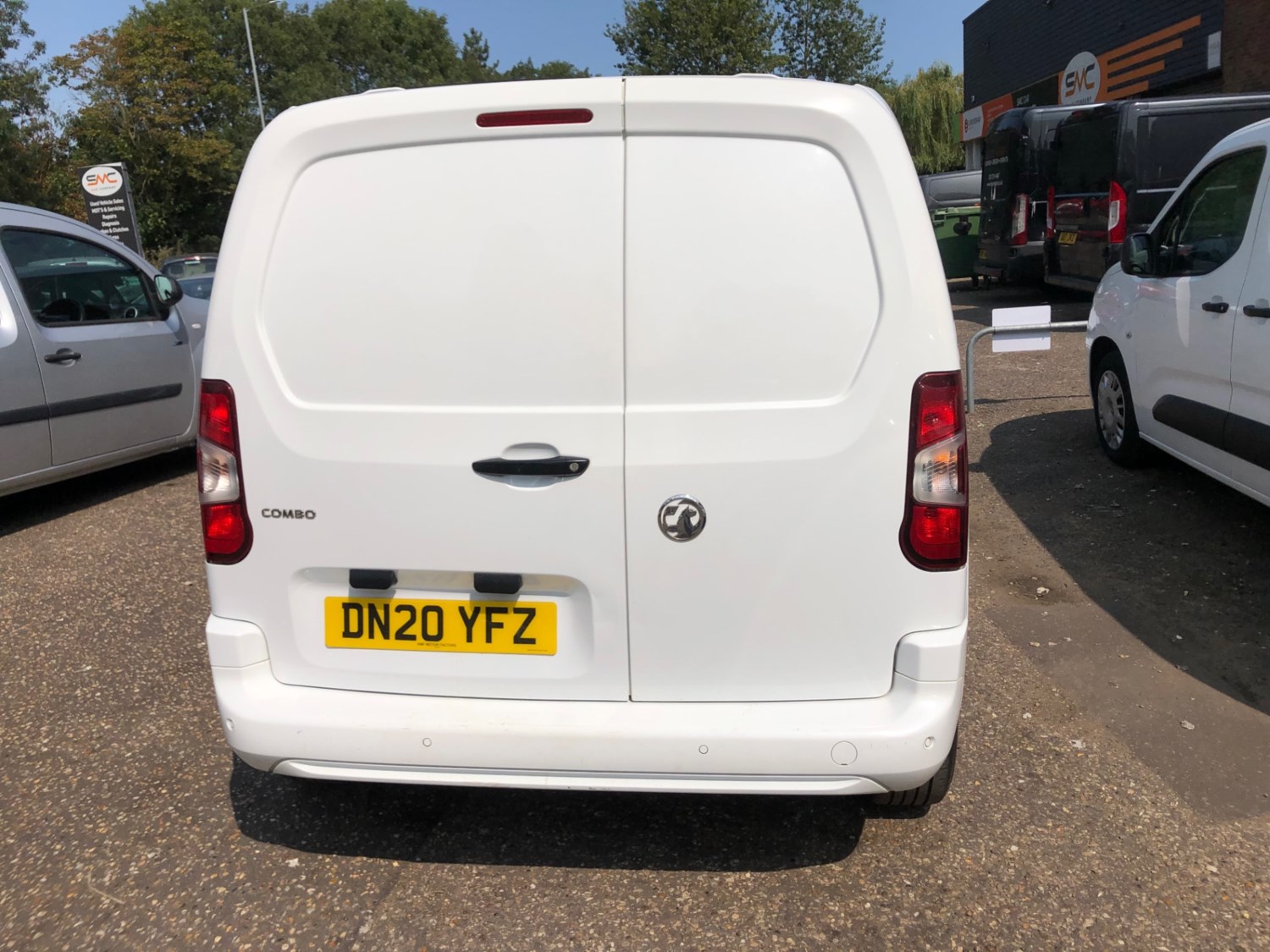 Vauxhall Combo Listing Image