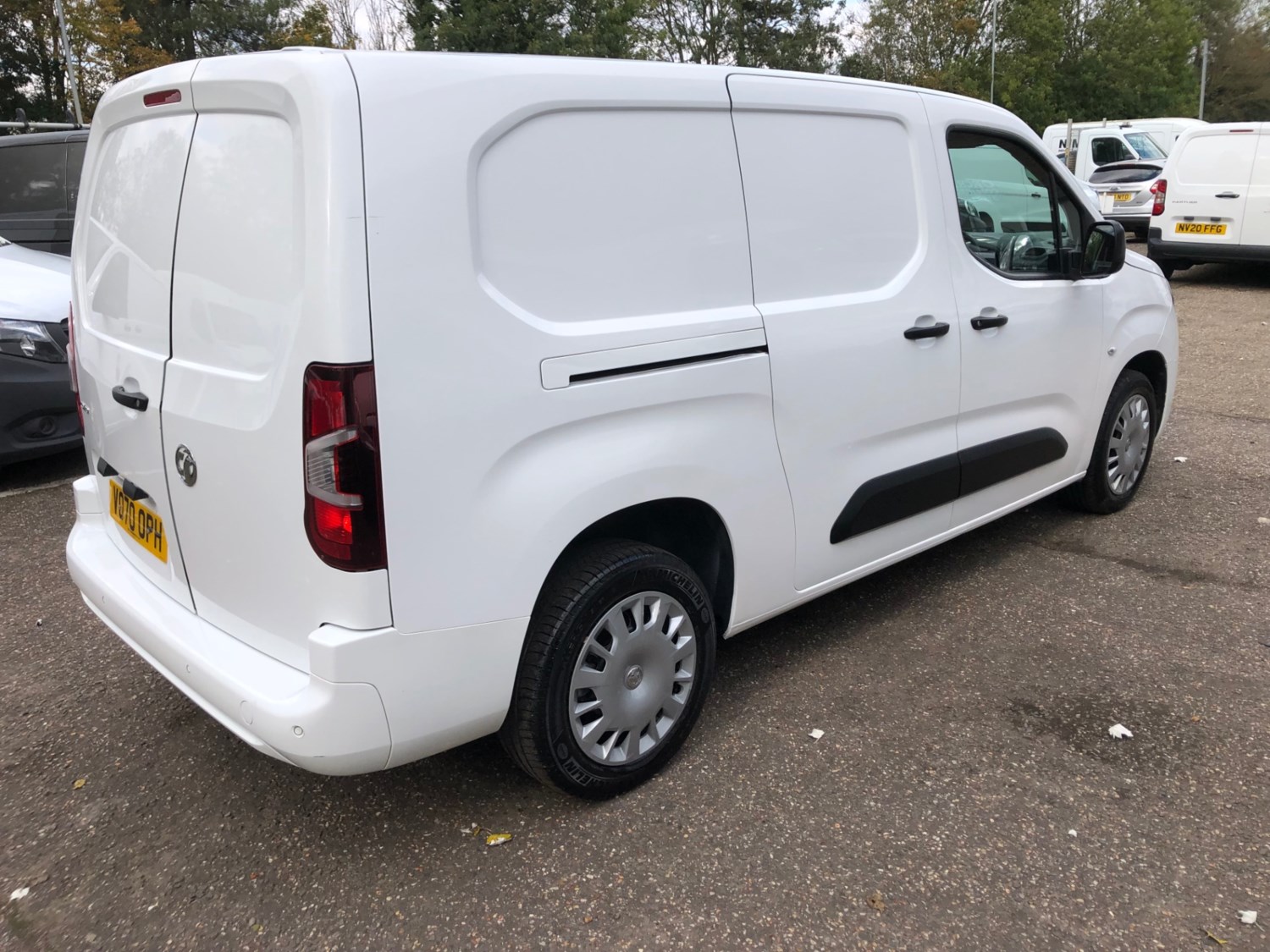 Vauxhall Combo Listing Image