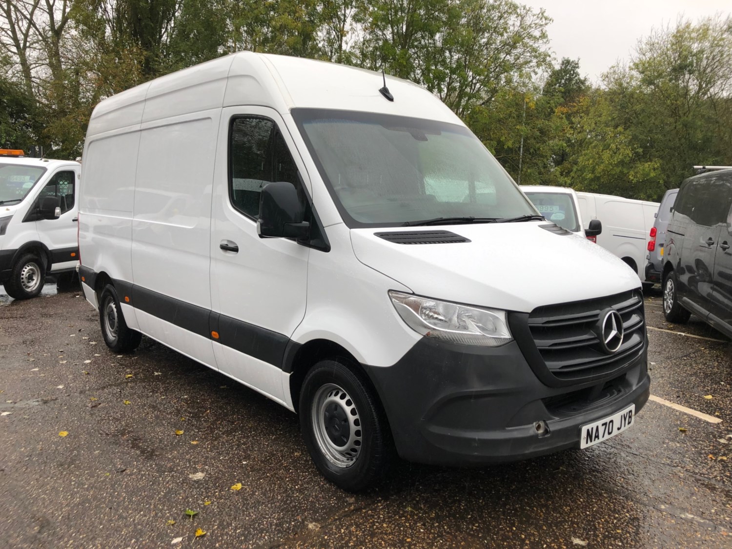 Mercedes-Benz Sprinter Listing Image