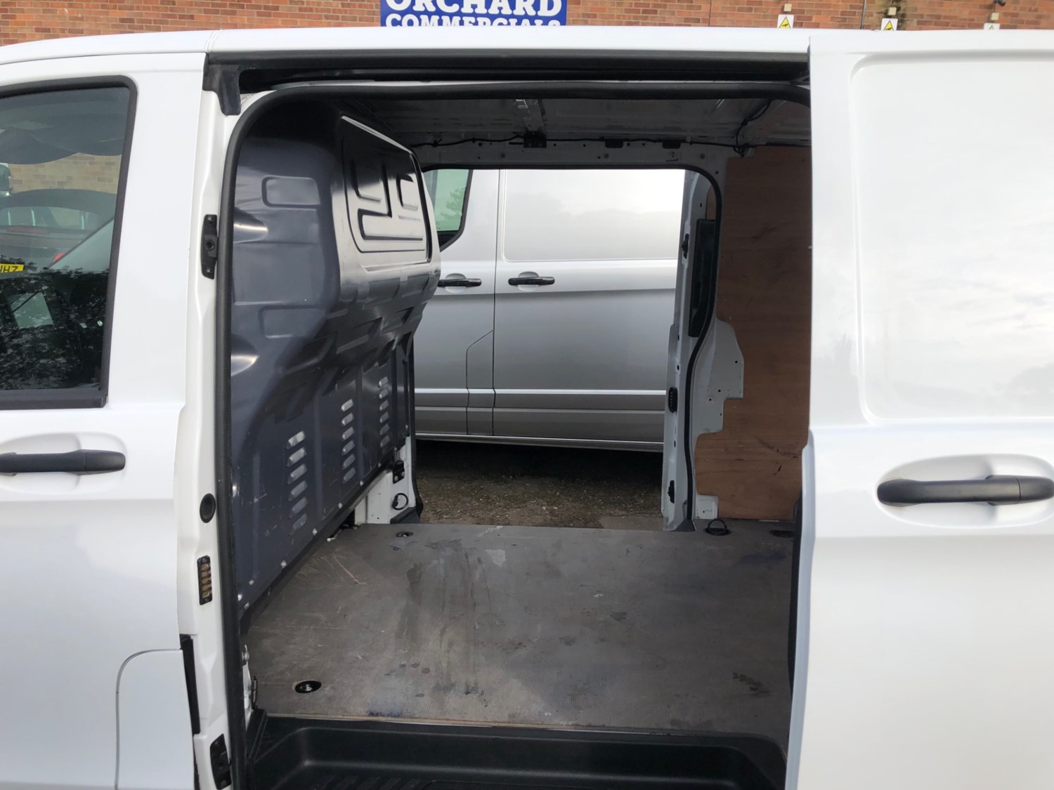 Mercedes-Benz Vito Listing Image