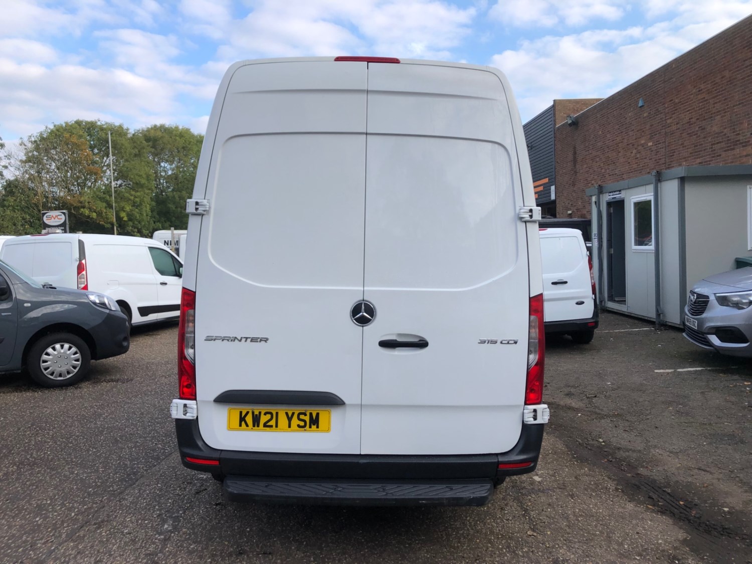 Mercedes-Benz Sprinter Listing Image