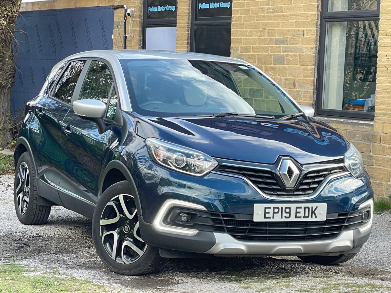 Renault Captur Listing Image